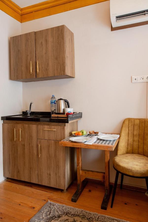 April Hotel اسطنبول المظهر الخارجي الصورة