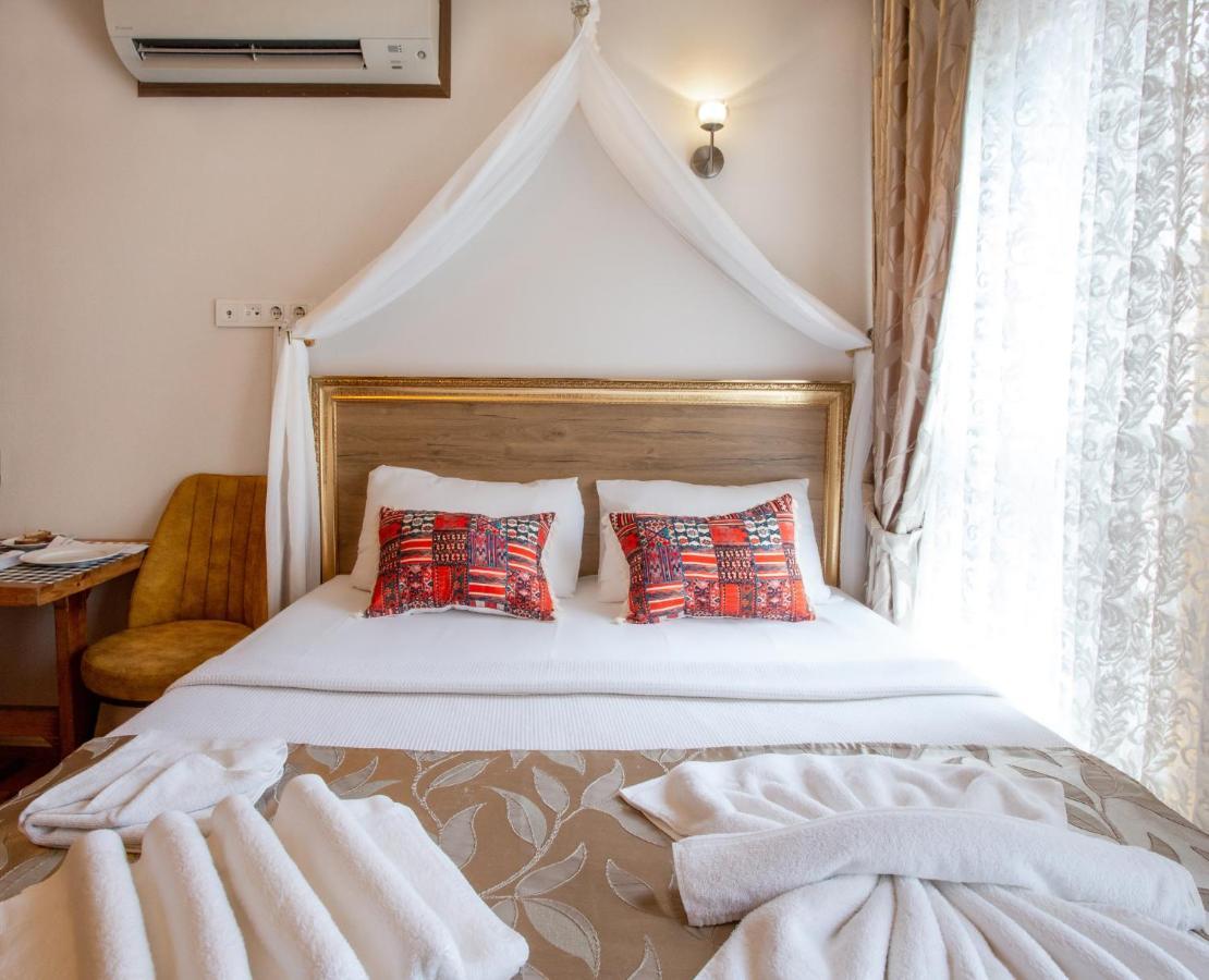 April Hotel اسطنبول المظهر الخارجي الصورة