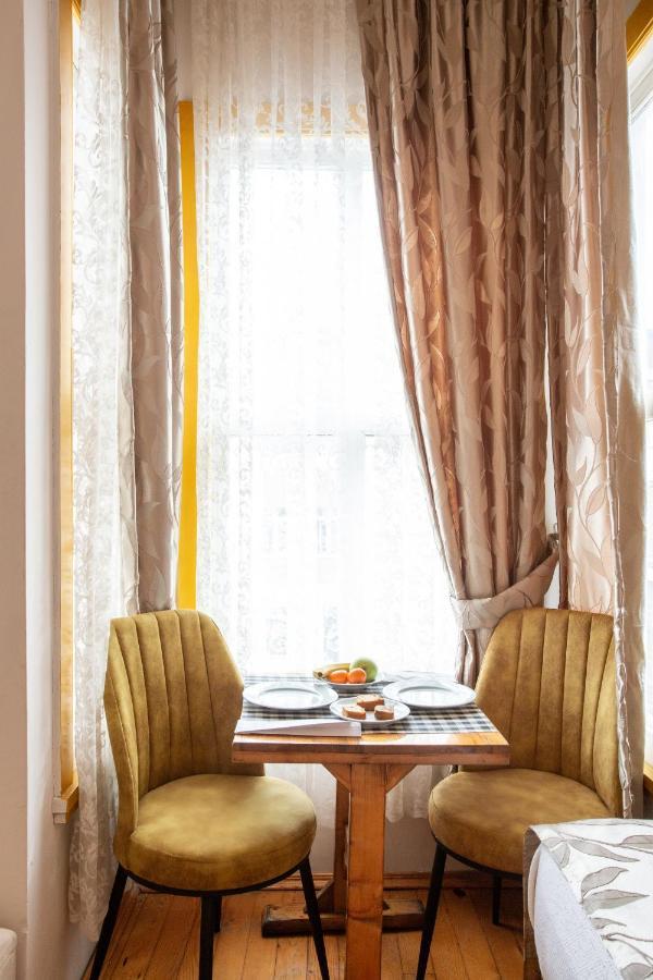 April Hotel اسطنبول المظهر الخارجي الصورة