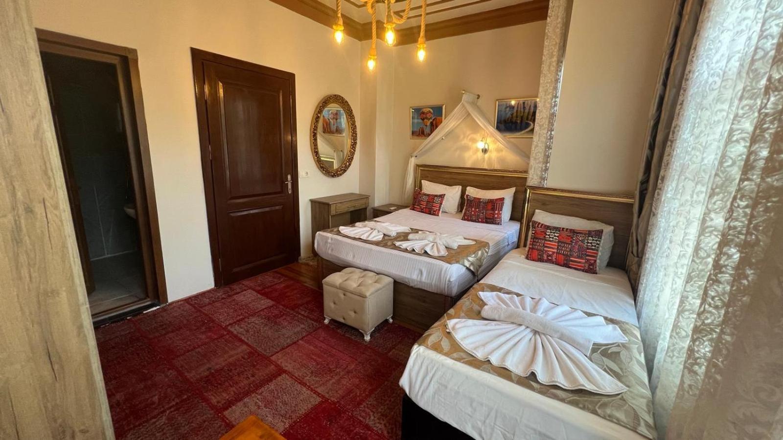 April Hotel اسطنبول المظهر الخارجي الصورة