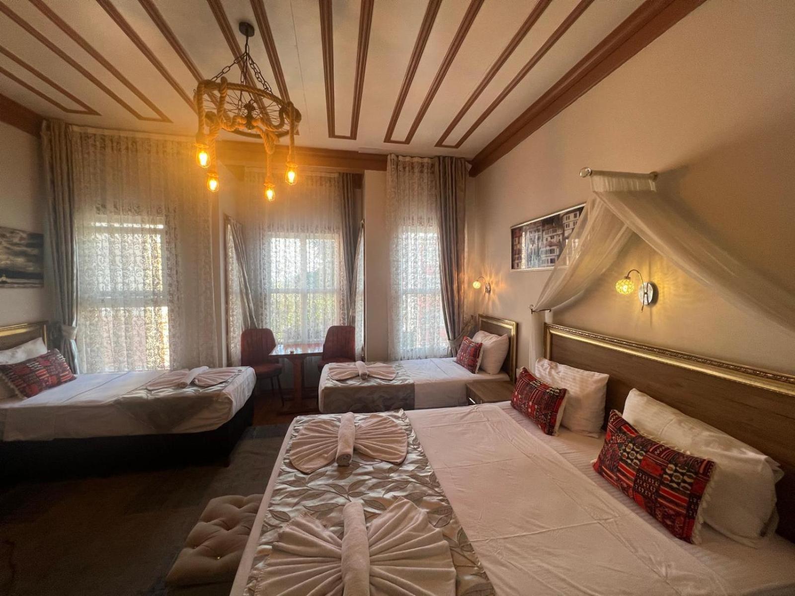 April Hotel اسطنبول المظهر الخارجي الصورة